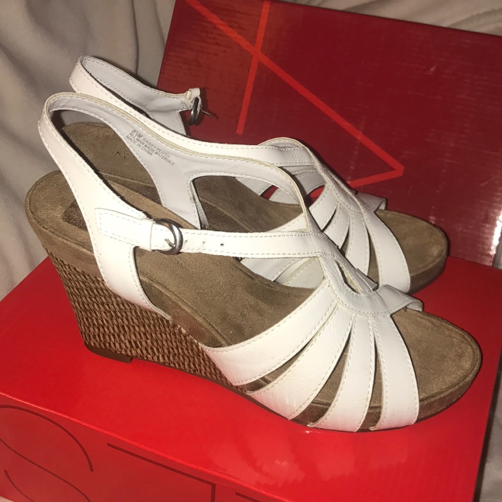 Aerosoles White Wedges